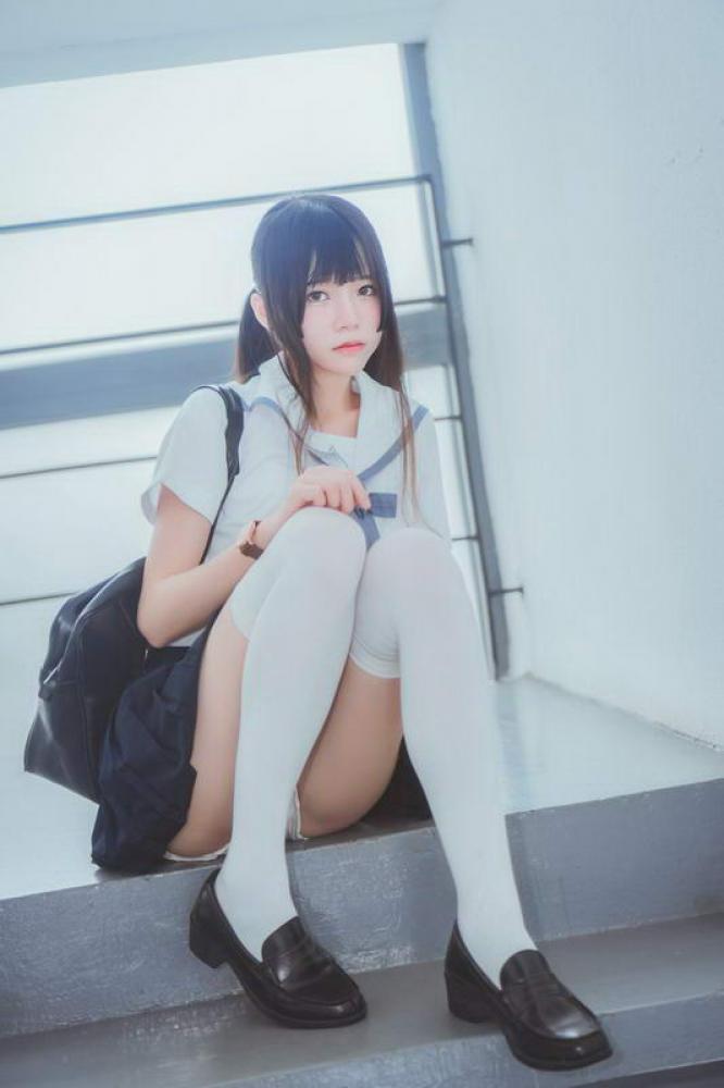桜桃喵-蓝白水手服[39P]-福利好好看