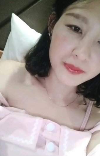 带着跳蛋吃肯德基[我想静静啊]6.17,18,20旁边很多人，回家吃鸡巴[1.62GB]-福利好好看