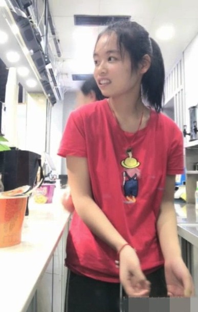 直接奶茶店啪啪[小眯眯]7.3,14,15,16,17,20,21共8小时合集，跳蛋，3P，姐妹互舔[1.93GB]-福利好好看