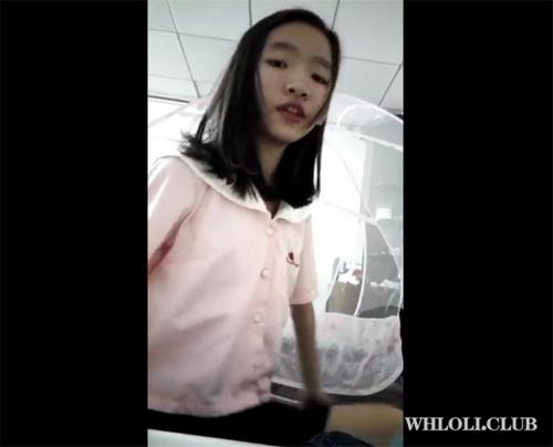 艺校妹子自拍之蓝白长筒袜妹子家中自拍-福利好好看