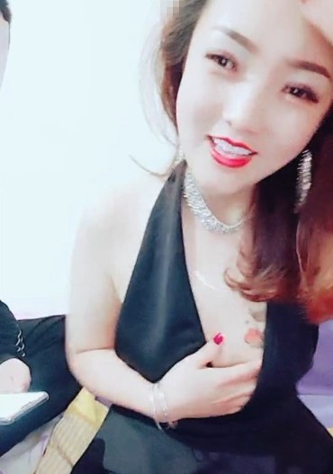骚气眼镜娘[艾儿]5.13骚气入骨苗条眼镜娘黑丝网袜等啪啪秀[777M/3V]-福利好好看