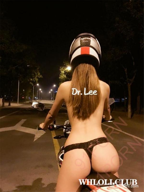 最新91视界金牌摄影师Dr.Le大尺度私拍流出之疯狂裸爱[99P+1V]-福利好好看