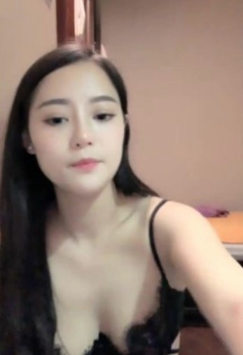 高颜值大长腿美女[李娜宝宝]8月5日6日收费房道具大秀合集[1.89g]-福利好好看