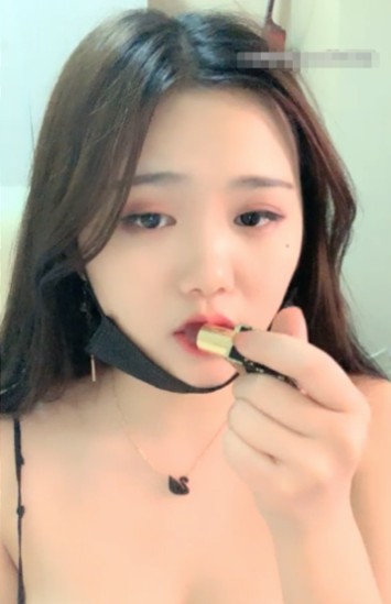 吊钟巨乳极品高颜值美女[小肆baby]首次开密码房跳蛋自慰[17M]-福利好好看