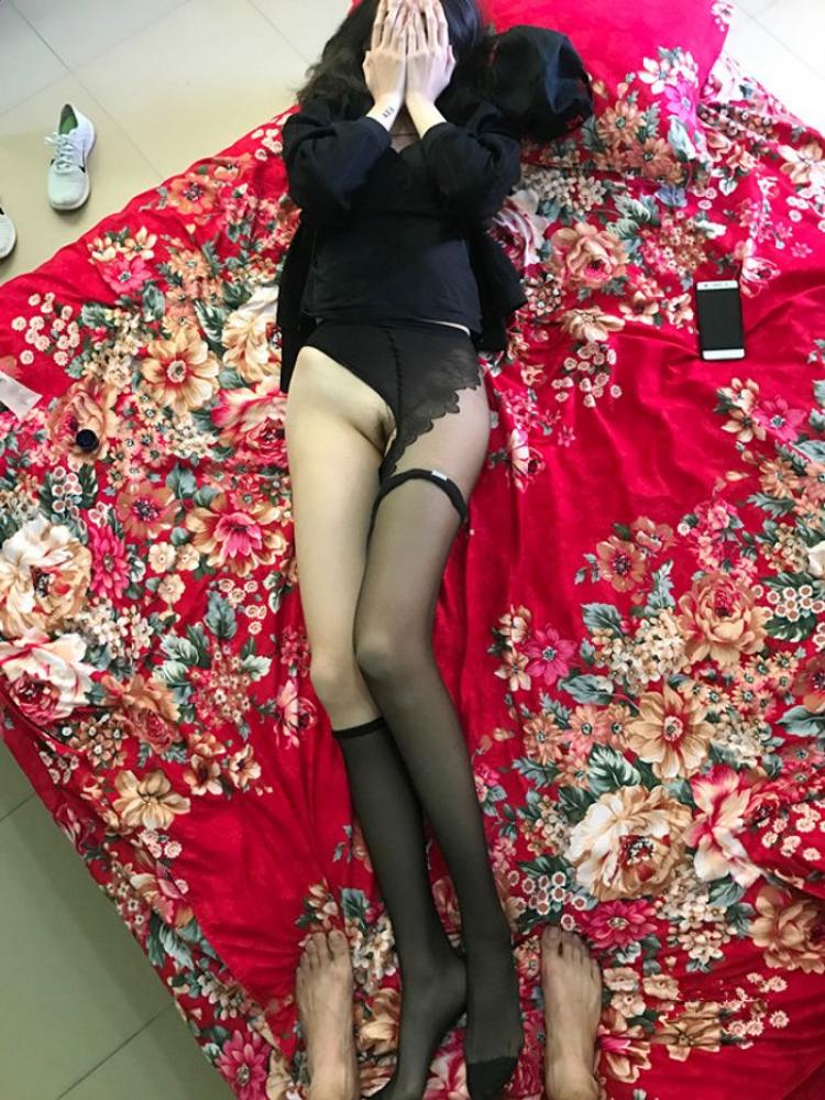 女神级性感大长腿健身美女玉儿与教练出租屋激情啪啪,人美穴更美,极品馒头一线天嫩穴,流鼻血,国语高清版 [484MB/MP4]-福利好好看