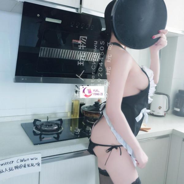爆红福利姬私人玩物最新09.12黑丝厨娘[38P/3V]-福利好好看
