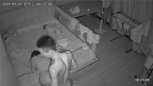 家庭摄像头-老公不在家就自慰，回来就啪啪-福利好好看