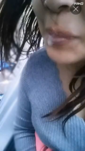 直播大秀录制专区大神HD直播少妇女主播勾引细长鸡巴专车司机车震可以不戴套不让内射,口爆吞精-福利好好看