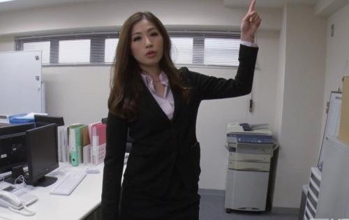 日本高清视频写真-0973 漂亮美女白领小纸条勾引空调师傅[1080P/2.58G]-福利好好看