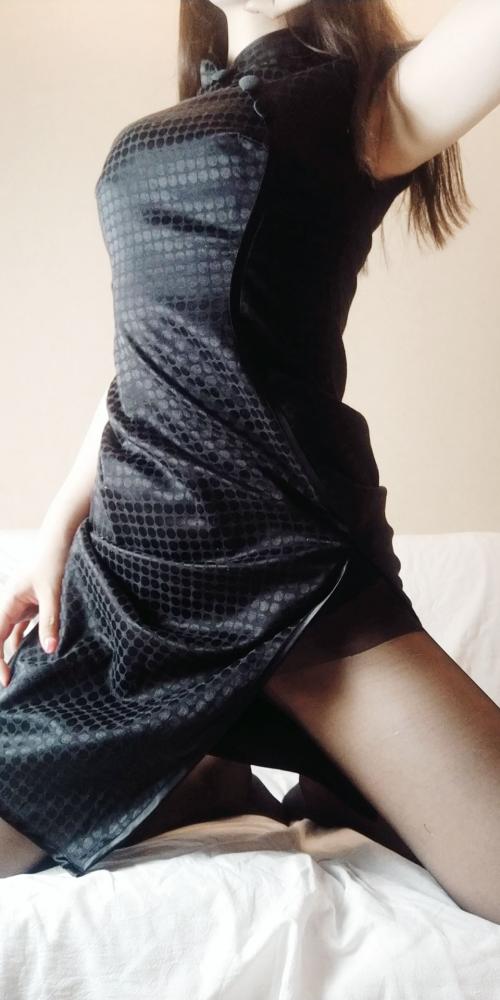 微博网络红人专区-网络红人@恶犬 – 黑色旗袍  原版高清2V34P-福利好好看