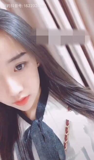 美臀高颜值女主播小草莓跑车视频微信福利资源合集，尺度3++[39V/170M]-福利好好看