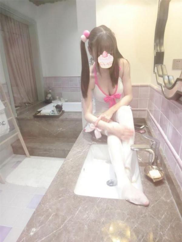 微博网络红人专区-网络红人@[19邻家女孩] – 粉白死库水 52图 2花絮视屏-福利好好看
