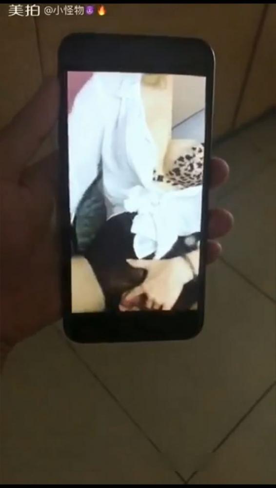 网红美女鹿少女在家性欲难耐 在椅子上被男友操的大叫 小骚B好爽 大鸡B操死我[482.19M]-福利好好看