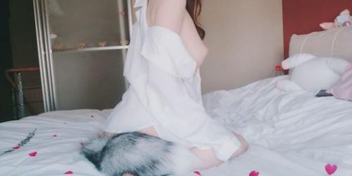微博红人@恶犬–  犬系女友七夕套（女友角色+尾巴+假丁丁插入）原版高清[5V/26P/230.24M]-福利好好看
