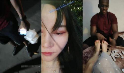 疯狂女主 户外勾引金莲-学校门口 勾搭黑人学生 尝试黑JB-福利好好看