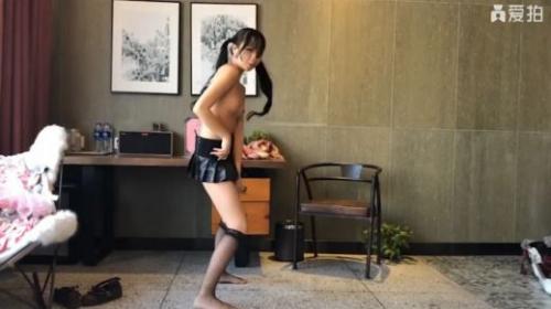 国产达人自拍专区-UP果宅舞女主[浆果儿]新作：洛丽塔水手服女王装+果拉二胡！-福利好好看