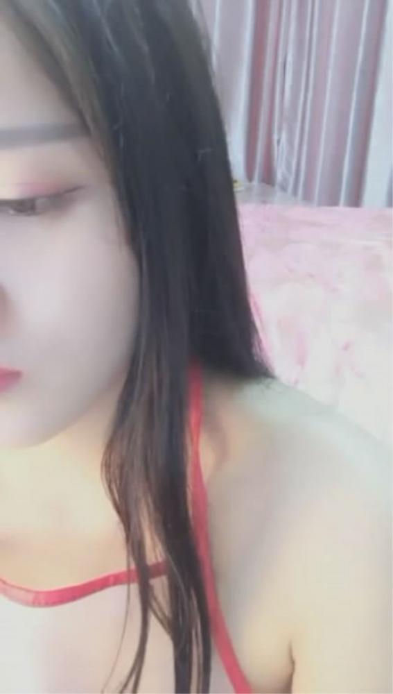 颜值很高的美女穿着情趣黑丝诱惑 摸胸揉逼 木耳还是很粉嫩的[530.08M]-福利好好看