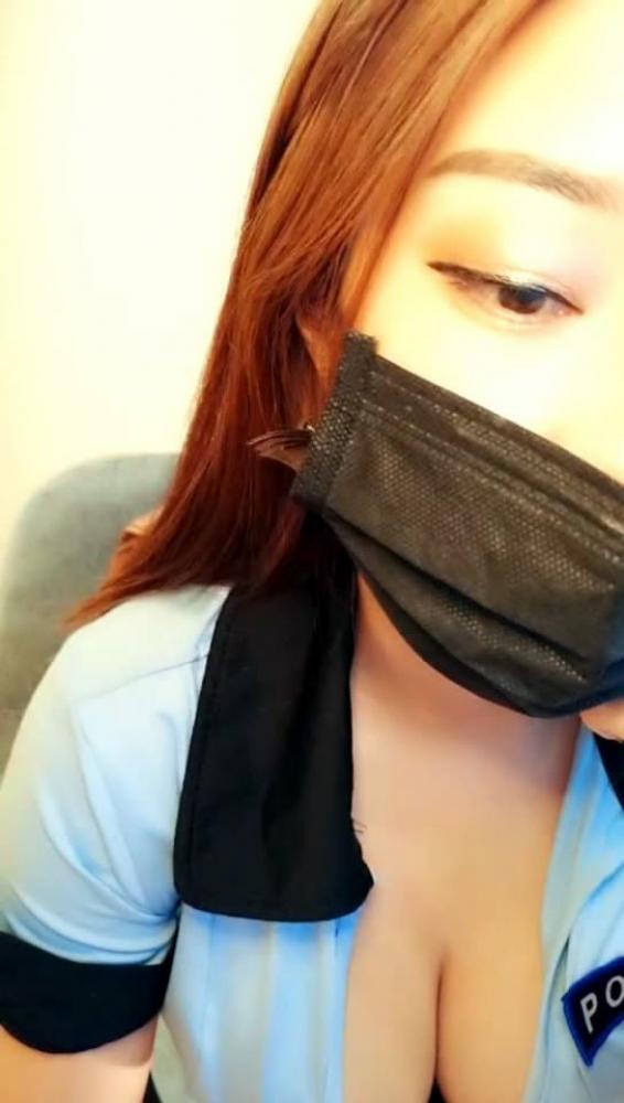 女神级主播【白虎妹】齐逼短裙制服女警诱惑，坚挺大奶道具抽插骚逼特写，呻吟可射[681.62M]-福利好好看