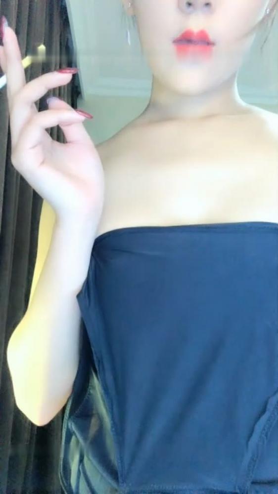 直播大秀录制专区-高颜值美女直播大秀 身材也棒搔首弄姿 十分诱人-福利好好看