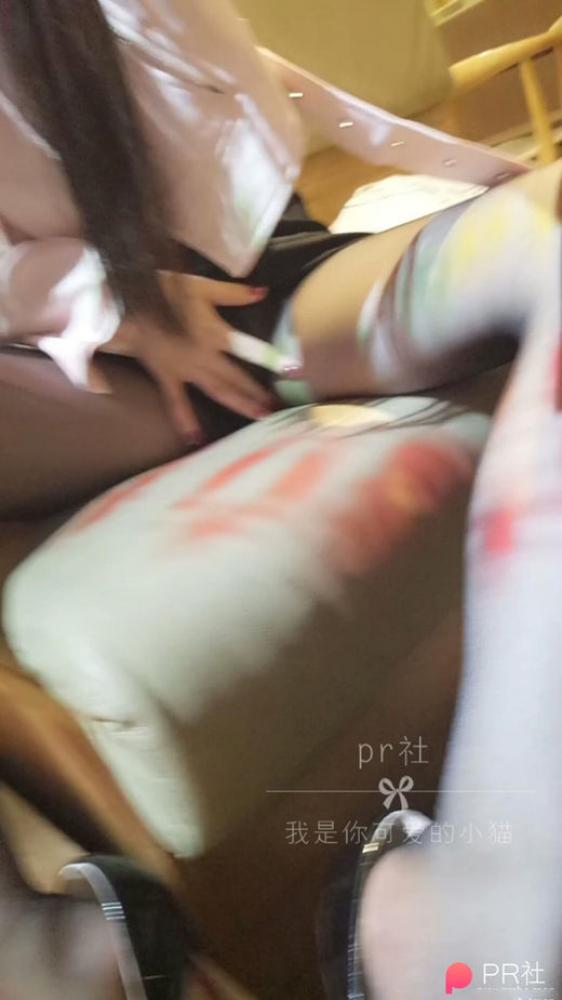 网络红人@[我是你可爱的小猫]美乳女神VIP会员版之黑色高跟小短裙原版高清（2V14P）[75.27M]-福利好好看