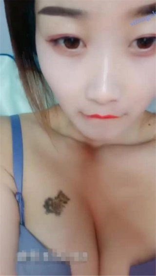 [宝宝求守护]女神级妹子大黑牛自慰大秀粉嫩的逼逼水-福利好好看