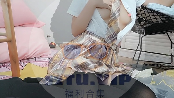 Pornhub–涂鸦少女[4V/1.3G]-福利好好看