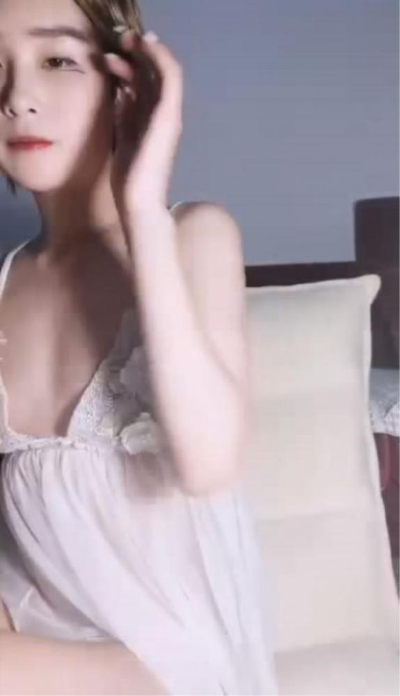 金屋藏娇阁漂亮美女主播金泰妍i收费一多自慰大秀颜值不错身材好自慰插穴很是淫荡[561.14M]-福利好好看