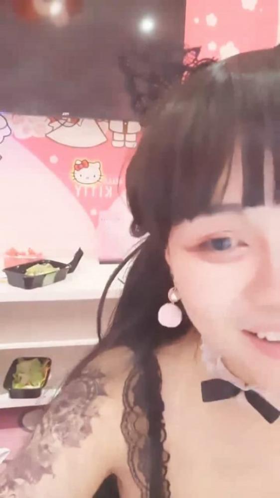 非常骚气花臂纹身巨乳女主播浴室牛奶抹逼逼尿尿无毛馒头逼很是诱惑[234.50M]-福利好好看