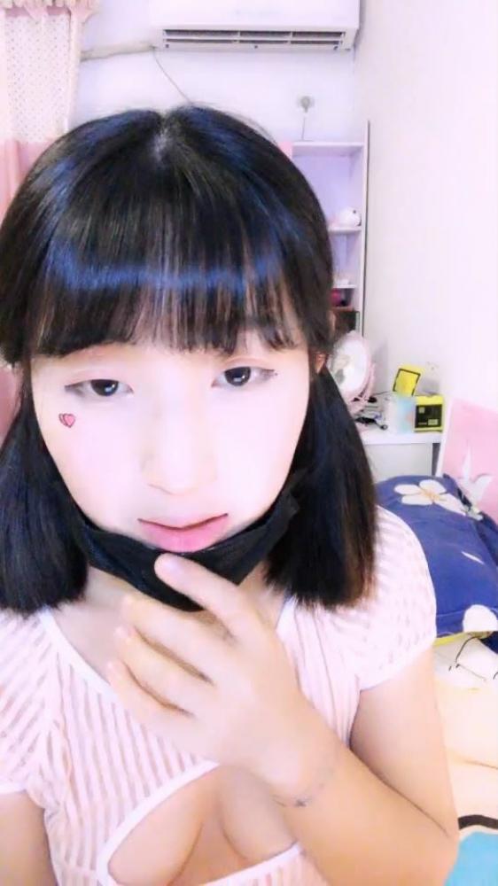 非常可爱漂亮的萌妹子主播各种骚舞极致诱惑椒乳馒头逼[476.79M]-福利好好看