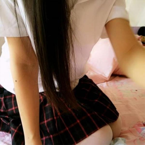 微博红人福利姬@[太宰子颖]-系列（17）放学回家百褶裙假J8自慰原版高清720P[298.85M]-福利好好看