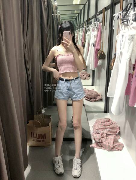 樱花味少女仙[原软萌萝莉]商场试衣间露出外面有人，在里面[zw/58P/1V]-福利好好看
