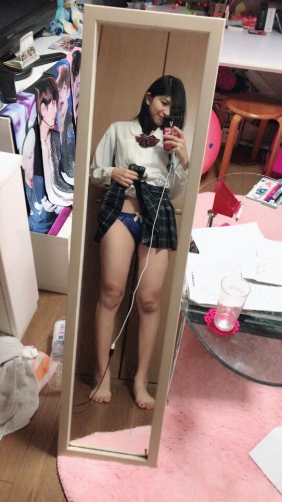 可爱的女孩自拍手淫的照片和视频的合集[45P8V87M]-福利好好看