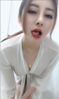 星恋-[乔蒽baby]微信福利+啪啪秀[lHM3753/2V/2.5G]-福利好好看