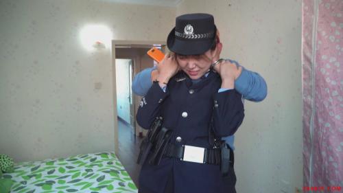 天堂私人定拍《警花梦魇》抓捕任务失败的黑丝警花回家休息，被两段噩梦困扰，无奈-福利好好看