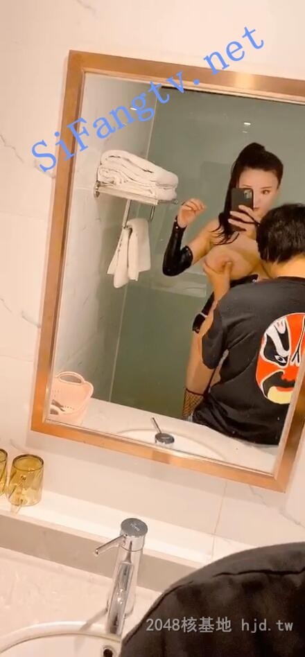 [微博网红陈陈h杯]巨乳与果哥口交大尺度露点微信福利-福利好好看