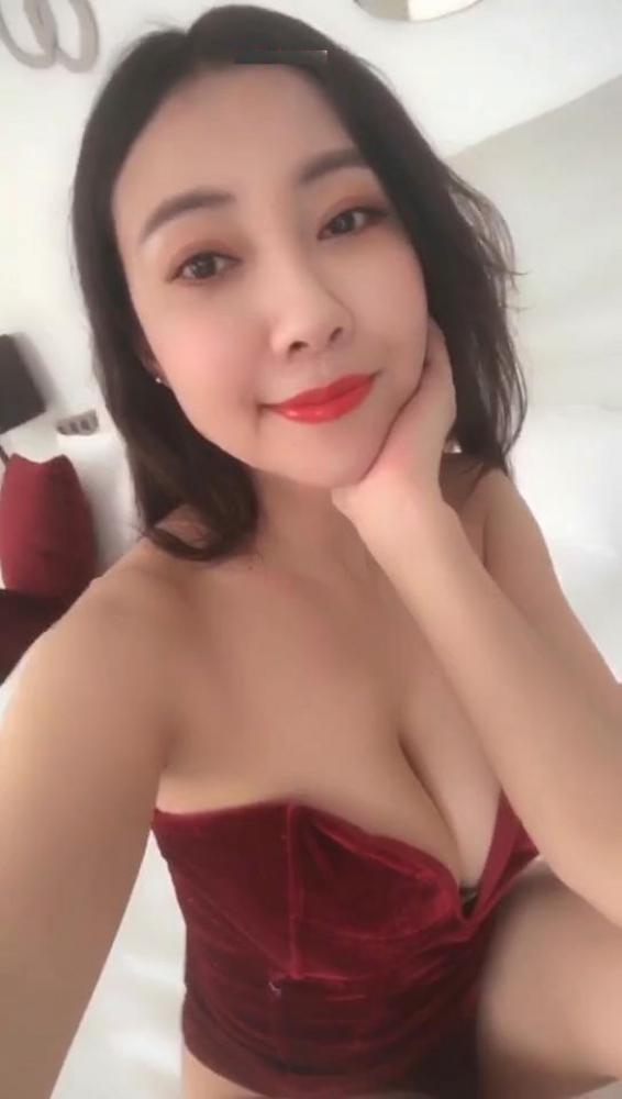 极品爆乳女神松果儿大尺度福利视频1V-福利好好看