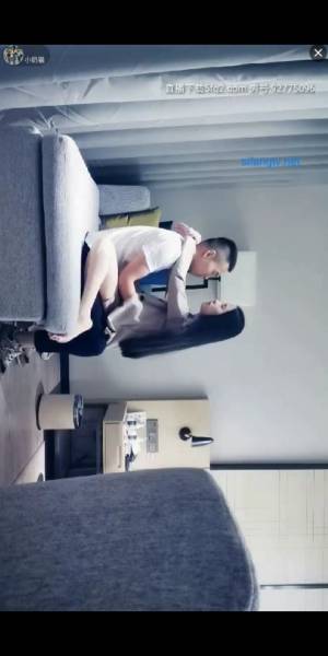 老9约了个娇小的美少妇，对白挺有意思[ABC09/1v/602MB]-福利好好看