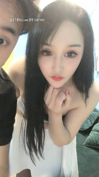 高颜值女友性瘾很强极品爆乳沙发上主动女上骑乘 从沙发干到床上 情趣黑丝玩到爆 高清源码录制[ABC06/371MB]-福利好好看
