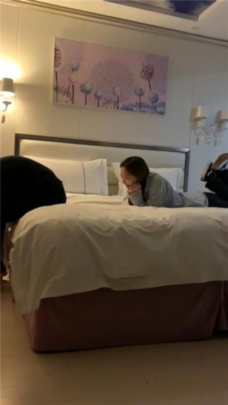 小伙酒店露脸约炮单位的极品美女少妇艹爽了直喊老公-福利好好看