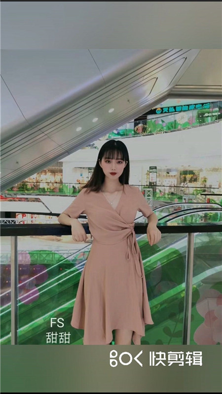 微信上撩了很久的漂亮学妹给她买了一条裙子终于答应出来啪啪啪了-福利好好看