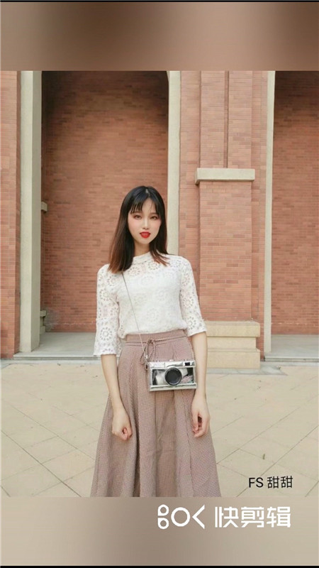 微信上撩了很久的漂亮学妹给她买了一条裙子终于答应出来啪啪啪了-撸先生