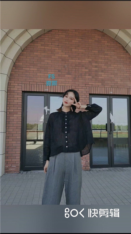 微信上撩了很久的漂亮学妹给她买了一条裙子终于答应出来啪啪啪了-福利好好看