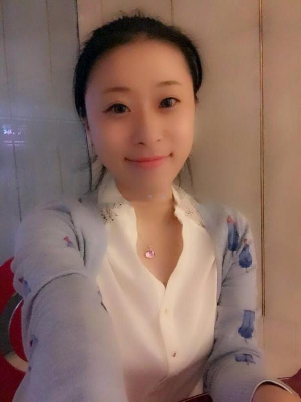 美女很有味道,瘦弱的男友做爱喜欢拍-福利岛