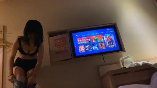 露脸约炮音学院高颜值妹子嗓门真好叫的真骚完整版-撸先生