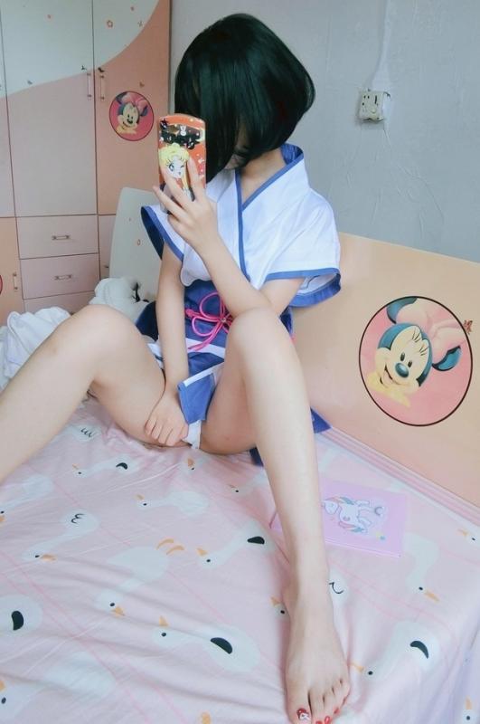 网红小娇妻蕾姆和服装诱惑40P1V-福利好好看