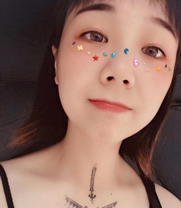 高端私密群内部福利-露脸高质量美女576P-福利好好看