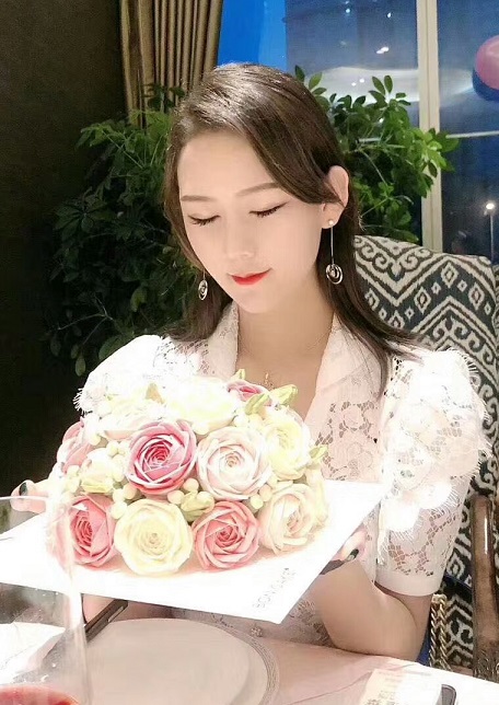 微博清纯女神毒药幽幽地下车库疯狂露出1V-福利岛