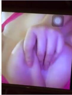 [网红李妍曦]心妍小公主早期朋友圈大尺度露点视频7v-福利好好看