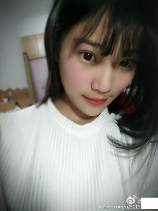[大学萌妹定制自拍系列5]超清纯大学美女，身材超级棒-福利好好看