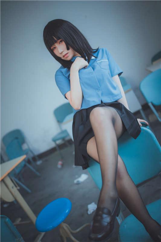 [精品福利]微博coser@从从从从鸾–课后教室的迷失少女[42P/293MB]-福利好好看
